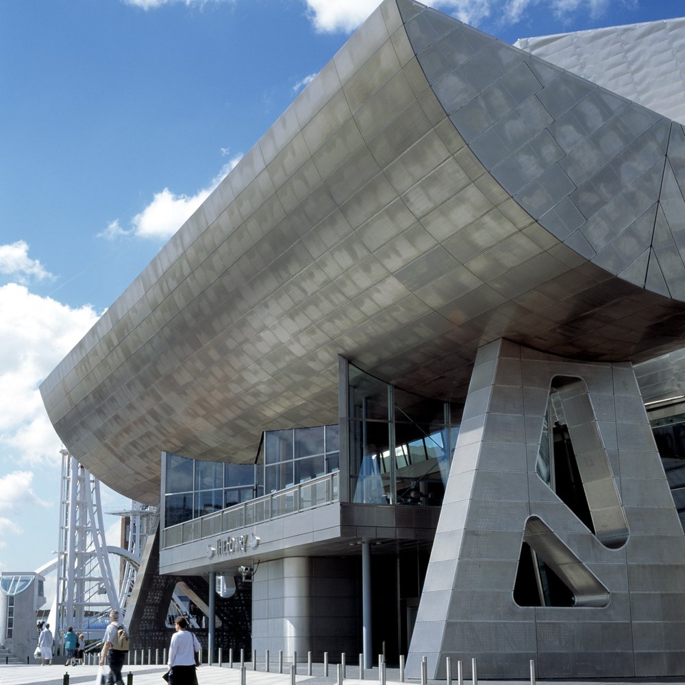 The Lowry - Entrance canopy at the Lowry by Len Grant - Music Venues Near Me - Salford, XGM