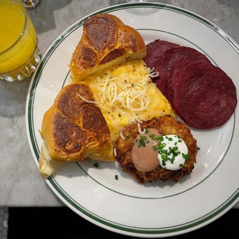 Arthurs - Eggs and salami - Breakfast & Brunch Near Me - Montreal, Quebec
