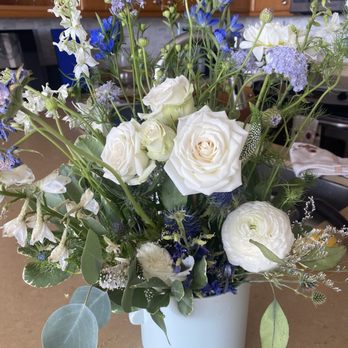 J Flowers - Refreshed bouquet - Florists Near Me - Redondo Beach, California J Flowers - Refreshed bouquet - Florists Near Me - Redondo Beach, California