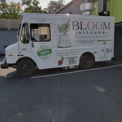 Food Trucks & Eatery - Bloom kitchen truck 100% plant based options!!