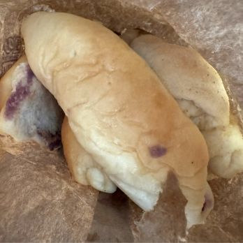 Nanding's Bakery - Bakeries Near Me - Honolulu, Hawaii