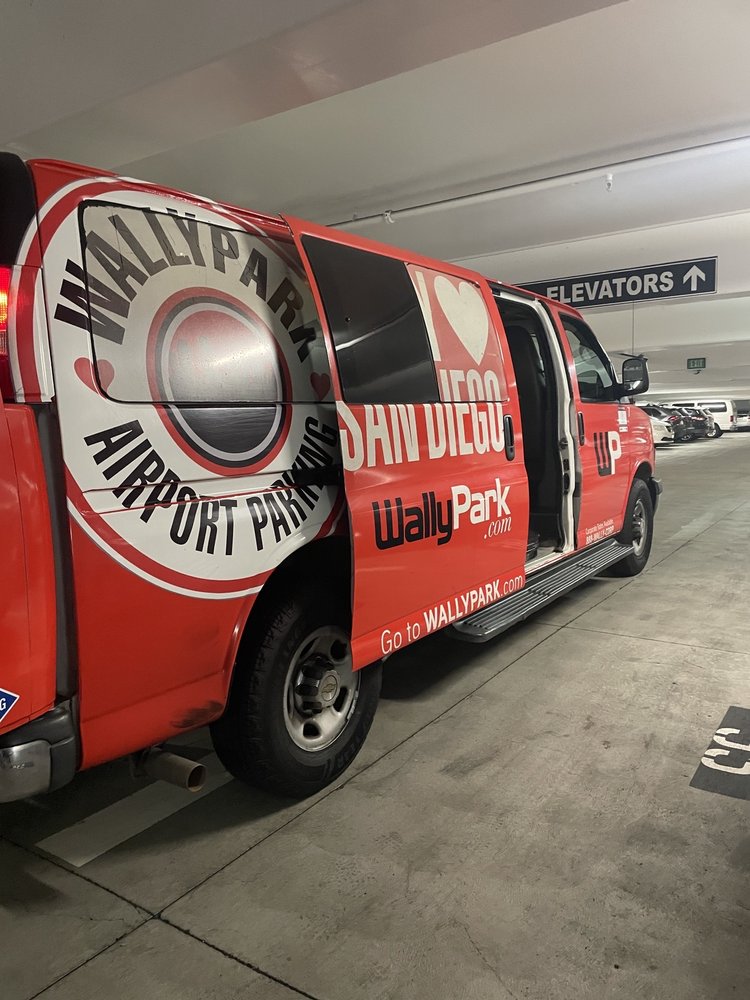 Wally Park Airport Parking - Garage