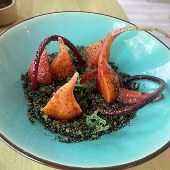 In Bloom - Beat strawberry and avocado salad - New American Near Me - Paso Robles, California