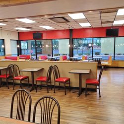 Arby's - Dining room