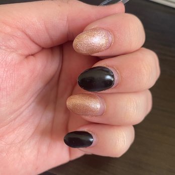 Angel Tips Nailspa - Chunky nails, NOT matte. It's like a semi-gloss and it looks terrible in person. (1.5 weeks of growth) - Nail Salons Near Me - Warrenton, Virginia