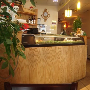 Momo Sushi & Ramen - Sushi Bar - Sushi Bars Near Me - Brooklyn, New York