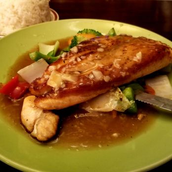 Centre Thai Bistro - Hybrid Sweetie Salmon w/Brown Garlic sauce - Thai Near Me - East Rockaway, New York
