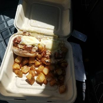 Tracis Diner - Diners Near Me - Belfast, Maine