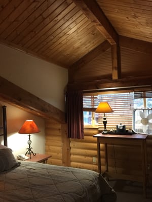 Boulder Creek Lodge by null