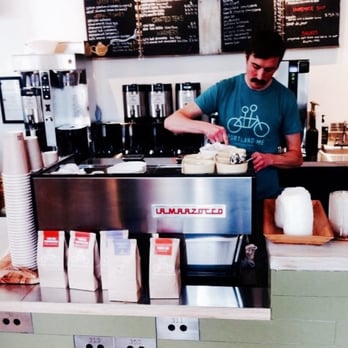 Lil's Café - Coffee & Tea Near Me - Kittery, Maine Lil's Café - Coffee & Tea Near Me - Kittery, Maine