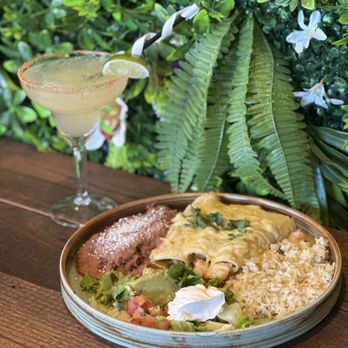 Con Amor Latin Kitchen - Latin American Near Me - Valley, Nebraska