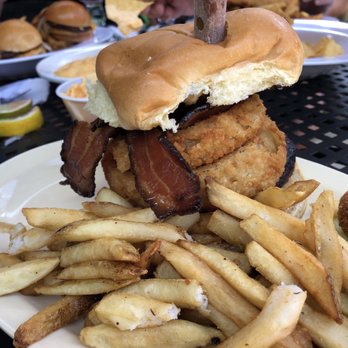 Mike's Place - American Near Me - Kent, Ohio
