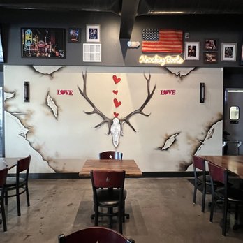Klüddes Smokehouse + Saloon - Wall deco ready for Valentine - American Near Me - Yucaipa, California Klüddes Smokehouse + Saloon - Wall deco ready for Valentine - American Near Me - Yucaipa, California