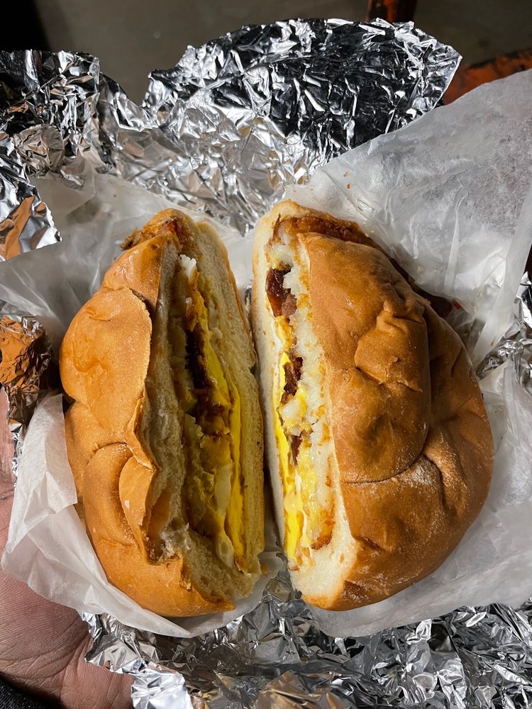 V P DELI Updated August 2024 104 Photos & 26 Reviews 2849