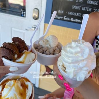 Blue Mountain Beach Creamery - Ice Cream & Frozen Yogurt Near Me - Santa Rosa Beach, Florida Blue Mountain Beach Creamery - Ice Cream & Frozen Yogurt Near Me - Santa Rosa Beach, Florida