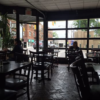 The Chef's Corner - A nice, open air cafe feel. - New American Near Me - Mineola, New York
