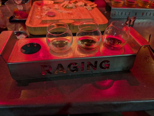 Raging Cider & Mead Co by null