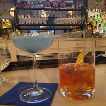 ALMA - Flight and old fashioned - Bars Near Me - Chicago, Illinois