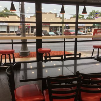 Bumper 2 Burger - Indoor dining area. - Burgers Near Me - Lombard, Illinois