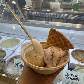 Jeni's Splendid Ice Creams - Small Scoop - Ice Cream & Frozen Yogurt Near Me - Los Angeles, California