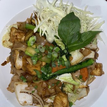 Chatayee Thai - vegan pad see ew - Thai Near Me - Philadelphia, Pennsylvania