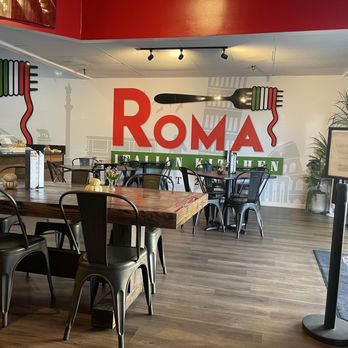 Roma Italian Kitchen - Dining room. - Italian Near Me - Fresno, California Roma Italian Kitchen - Dining room. - Italian Near Me - Fresno, California
