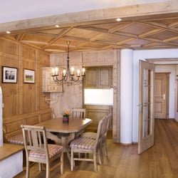 arlberg1800 Resort - Traditionelle & gemütliche Einrichtung