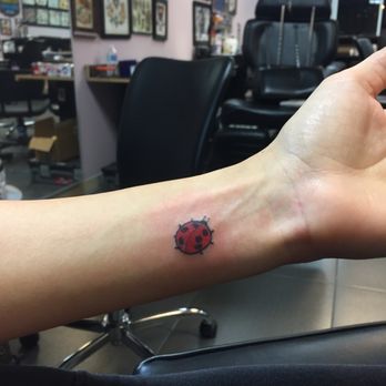 Sunset Tattoo Parlour - Finished product, can't wait to see it fully healed - Tattoo Near Me - Miami, Florida Sunset Tattoo Parlour - Finished product, can't wait to see it fully healed - Tattoo Near Me - Miami, Florida
