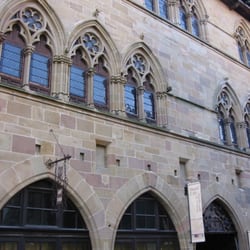 Musée d'art moderne et contemporain - Façade de la Maison du Grand Fauconinier