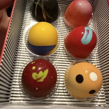 Good Good Chocolate - Chocolate bon bons - Chocolatiers & Shops Near Me - Philadelphia, Pennsylvania Good Good Chocolate - Chocolate bon bons - Chocolatiers & Shops Near Me - Philadelphia, Pennsylvania