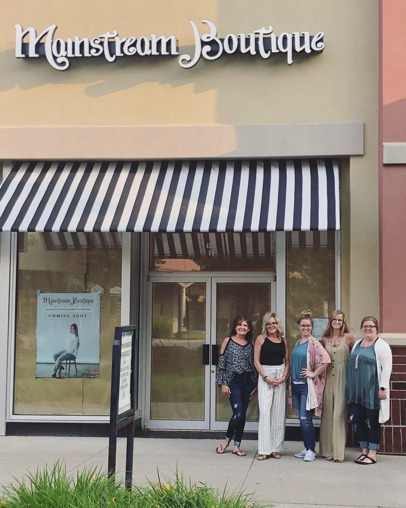 MAINSTREAM BOUTIQUEFORT WAYNE 17 Photos 4210 W Jefferson Blvd