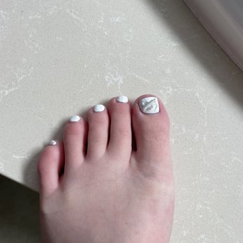 Basecoat Nail - toe polish change - Nail Salons Near Me - Charlotte, North Carolina