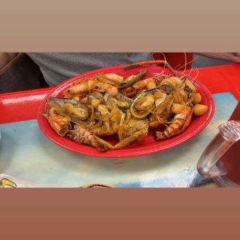 Los Comales Mexican Restaurant & Store - Los Comales Seafood Parrilla DELICIOUS! - Mexican Near Me - Columbia, Missouri Los Comales Mexican Restaurant & Store - Los Comales Seafood Parrilla DELICIOUS! - Mexican Near Me - Columbia, Missouri