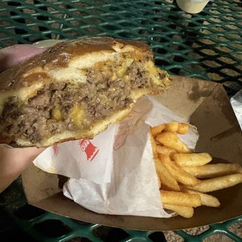 Boo's Burgers - Burgers Near Me - Houston, Texas