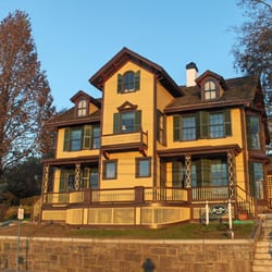 Avery Copp House - The Avery-Copp House Museum