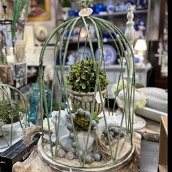 Ms. Rhonda's Antiques and More
