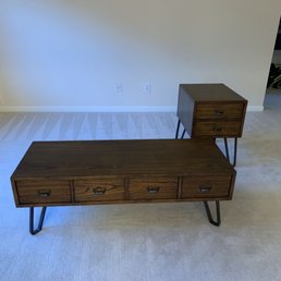 End table and coffee table set