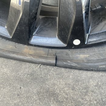 WOW Carwash - E Sunset Rd - Gash in tire - Car Wash Near Me - Henderson, Nevada