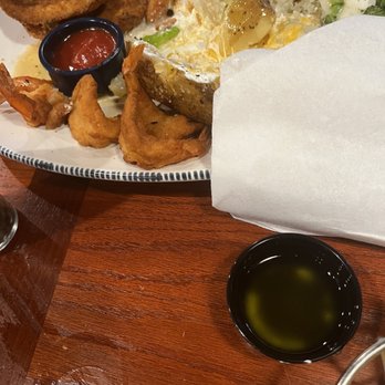 Red Lobster - "SOE THEME SONG FOR THIS TV CLUB THAT BEGAN IN 1955 - Seafood Near Me - Southaven, Mississippi
