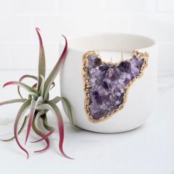 Sarah Ainsworth Photography - Amethyst candle - Session Photography Near Me Sarah Ainsworth Photography - Amethyst candle - Session Photography Near Me