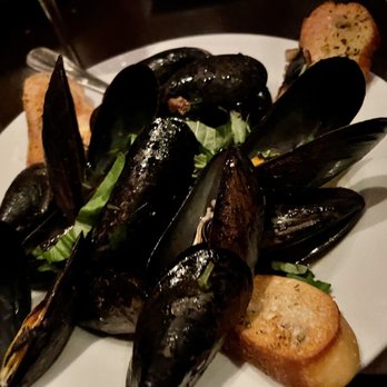 Pizzeria Molto - Mussel appetizer - Pizza Near Me - Fairfield, Connecticut Pizzeria Molto - Mussel appetizer - Pizza Near Me - Fairfield, Connecticut