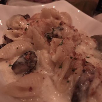 DiWine - Mac and cheese - Wine Bars Near Me - Astoria, New York DiWine - Mac and cheese - Wine Bars Near Me - Astoria, New York