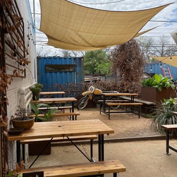 Flat Track Coffee - Outdoor patio - Coffee & Tea Near Me - Austin, Texas Flat Track Coffee - Outdoor patio - Coffee & Tea Near Me - Austin, Texas