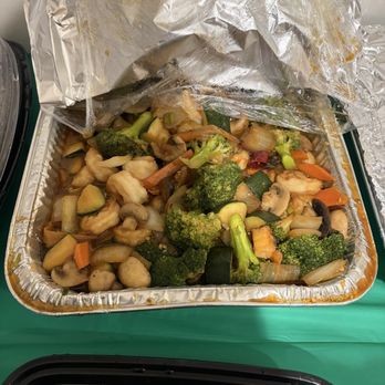 Yummy china - Catered Szechwan Garlic Shrimp. 1/4 pan enough to feed a big crowd ... in our case 12 people for a potluck event. - Chinese Near Me - Anaheim, California Yummy china - Catered Szechwan Garlic Shrimp. 1/4 pan enough to feed a big crowd ... in our case 12 people for a potluck event. - Chinese Near Me - Anaheim, California