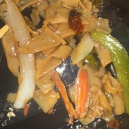 Vegan Drunken Noodle with a shrimp tails Vegan Drunken Noodle with a shrimp tails