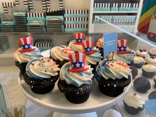 Trophy Cupcakes & Party - University Village by null