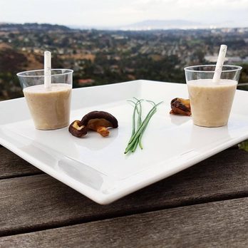 Les Cook'ettes - Mushroom Velouté - Caterers Near Me Les Cook'ettes - Mushroom Velouté - Caterers Near Me