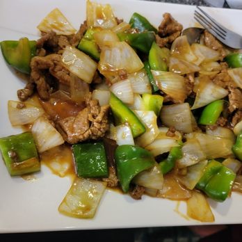 Peking Chinese Restaurant - Beef With Broccoli Tender beef cooked with onions and green pepper. - Chinese Near Me - Lebanon, Tennessee Peking Chinese Restaurant - Beef With Broccoli Tender beef cooked with onions and green pepper. - Chinese Near Me - Lebanon, Tennessee