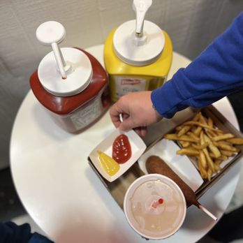 Jane's Corndogs - Corn dog && fries with NOT freshly squeezed lemonade - Fast Food Near Me - Seal Beach, California