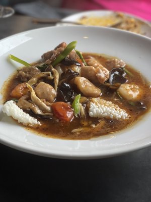 DASHI Chinese Kitchen + Bar by null